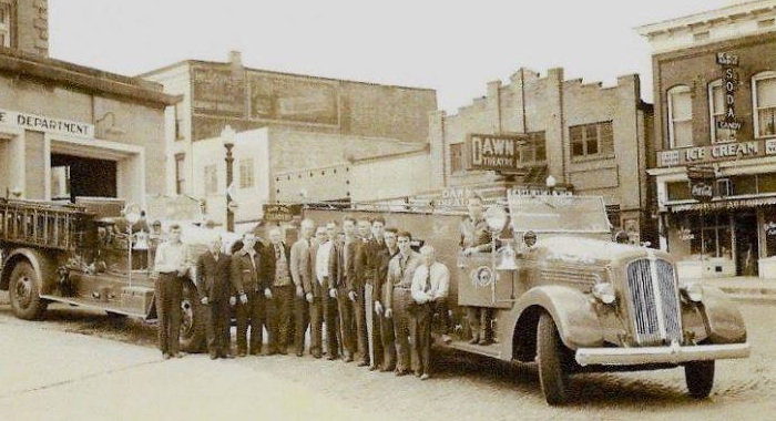 Dawn Theatre (Roxy Theatre) - Old Photo Of Dawn (newer photo)